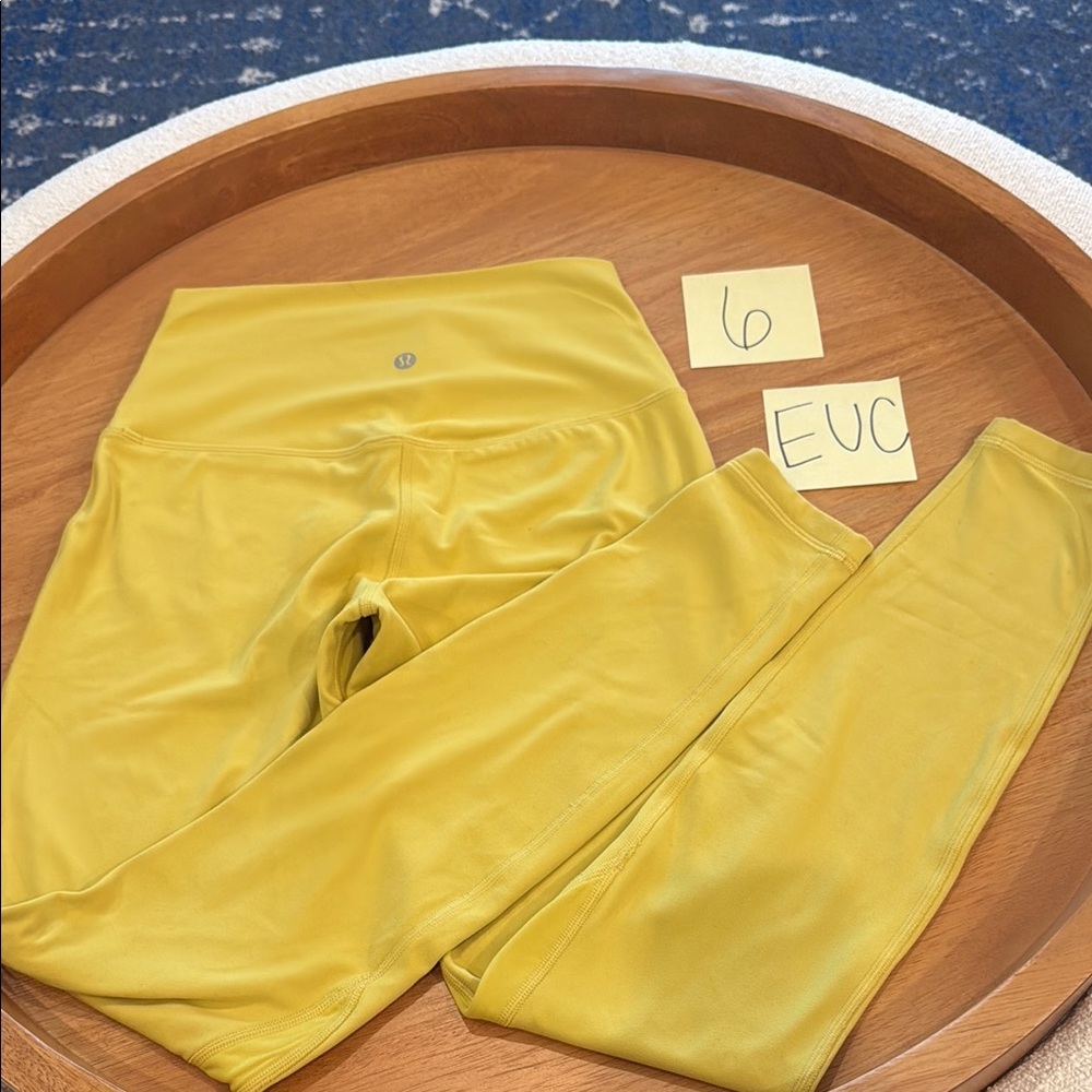 Lululemon double lined 25” Leggings